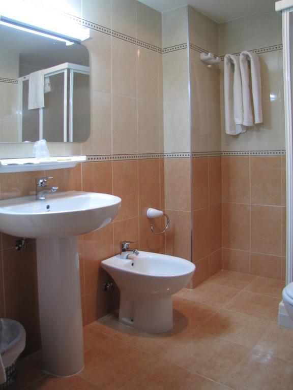 Hotel Canaima Vigo Zewnętrze zdjęcie